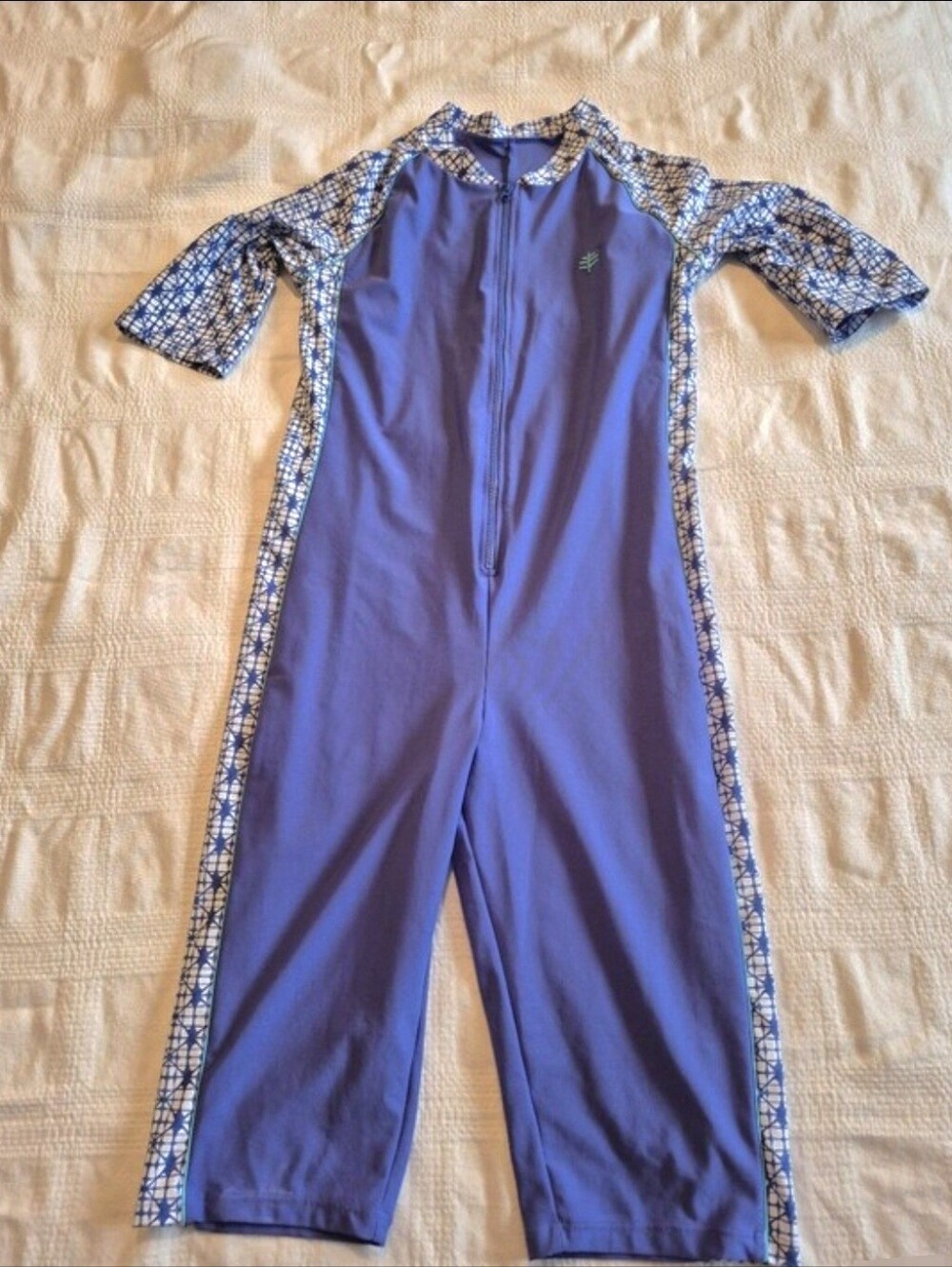 Coolibar girls Large Barracuda neck to knee surf swim suit purply blue & white